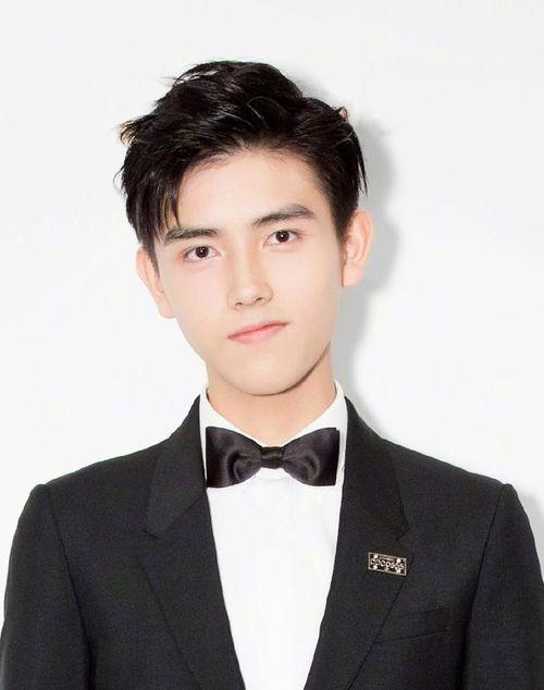 娱乐爆料陈飞宇,揭秘明星背后的故事 第1张 娱乐爆料陈飞宇,揭秘明星背后的故事 第1张